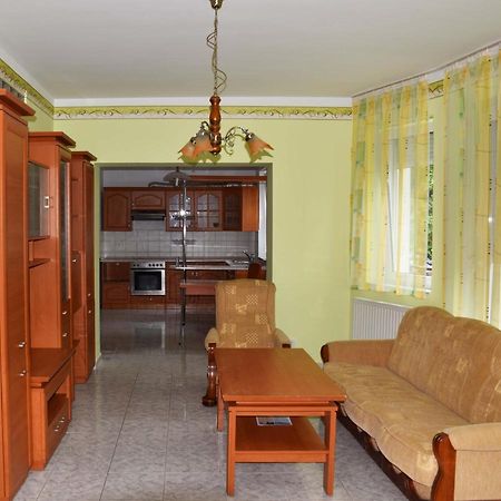 Pilikan Apartments Ленти Екстериор снимка