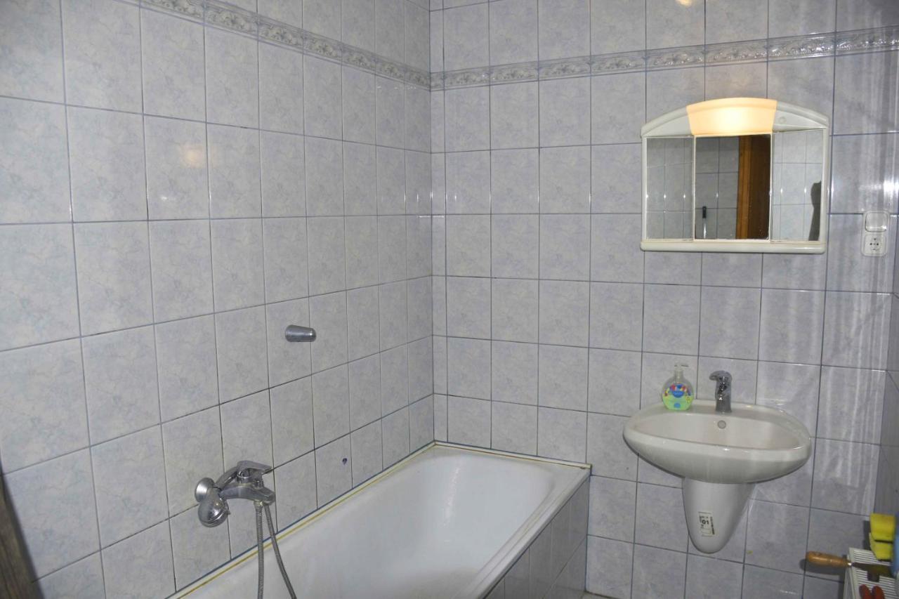 Pilikan Apartments Ленти Екстериор снимка