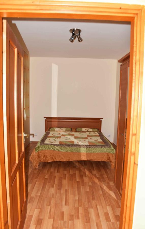 Pilikan Apartments Ленти Екстериор снимка